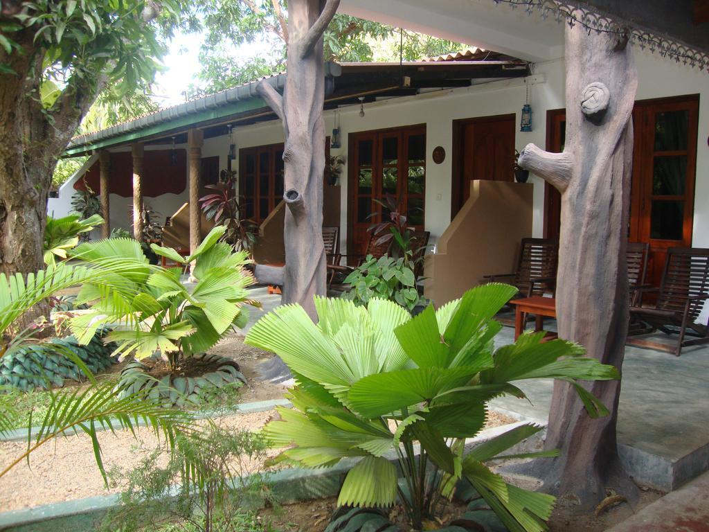 The Nature Park Villa Sigiriya Exteriör bild